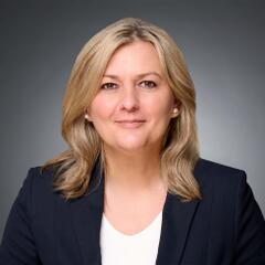 Portrait of Dipl. Betriebswirtin Elmira Omerovic